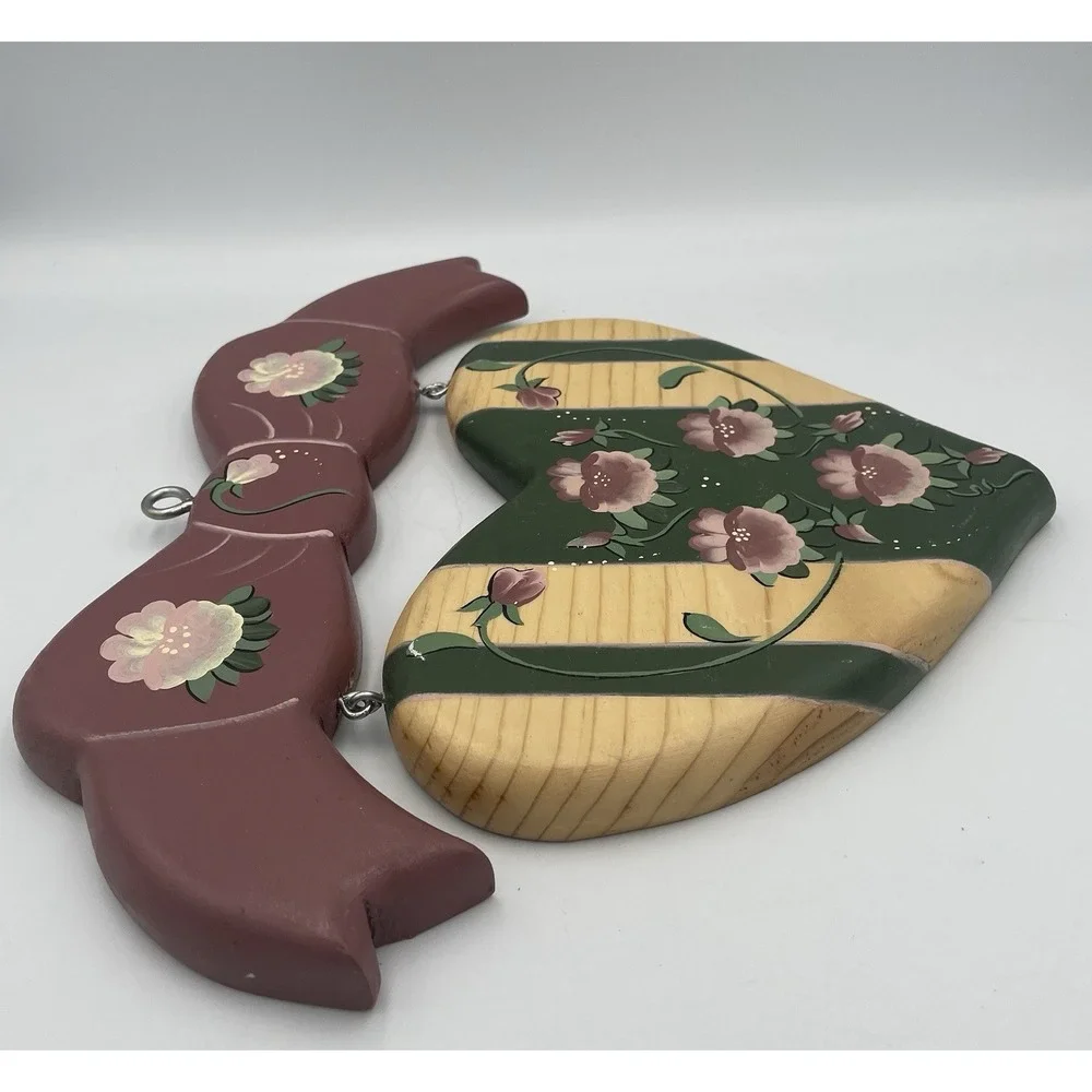 Vtg Hand Painted Wood Heart Sign Country Cottage Floral Tole Paint Wall Hanging